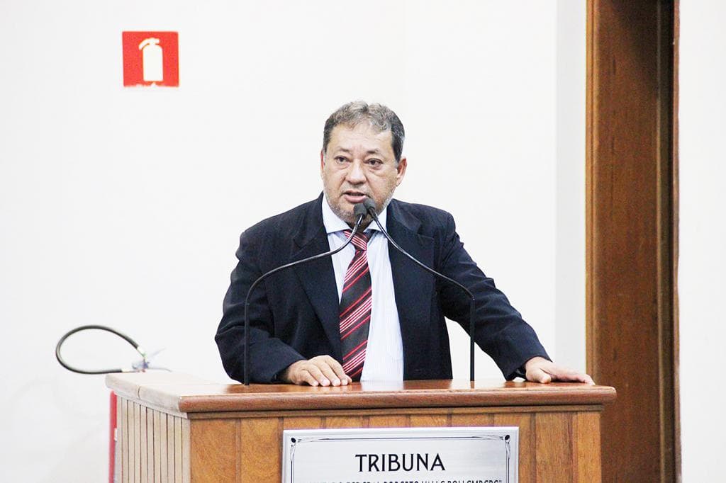 Vereador Tiquinho questiona Prefeitura sobre agendamentos em ESF