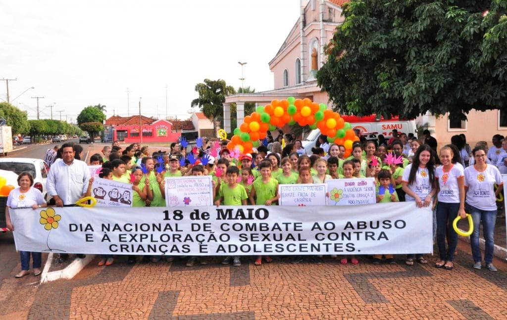 18 de Maio – Dia Nacional de Combate ao abuso e à exploração sexual contra crianças e adolescentes.