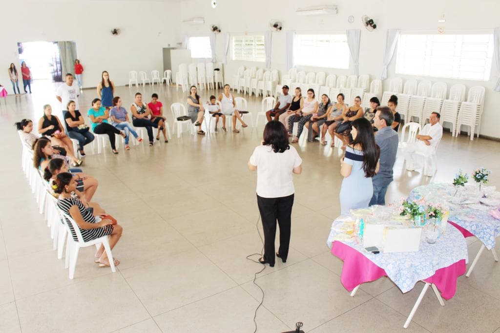 Médico ginecologista e obstetra participa do 6º Chá de Gestantes