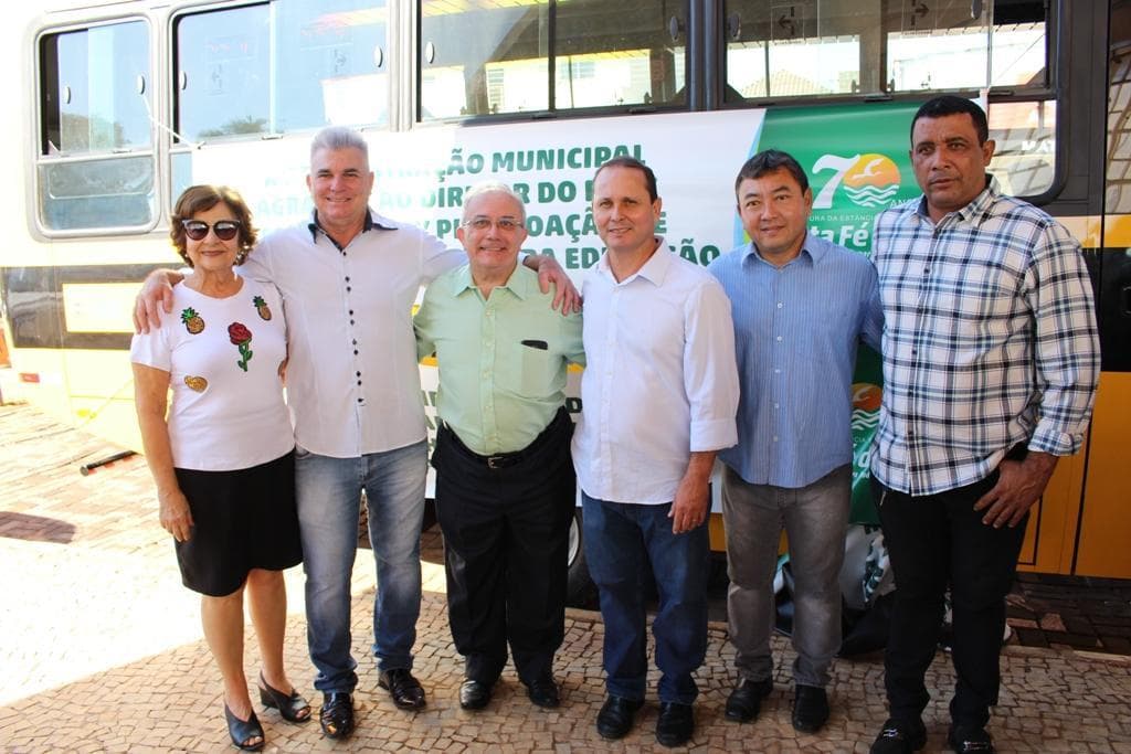 Educação de Jales ganha novo ônibus que será entregue pelo FNDE
