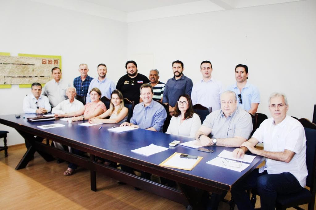 Prefeito, vice e Fórum da Cidadania se mobilizam para evitar fechamento da agência da Receita Federal em Jales