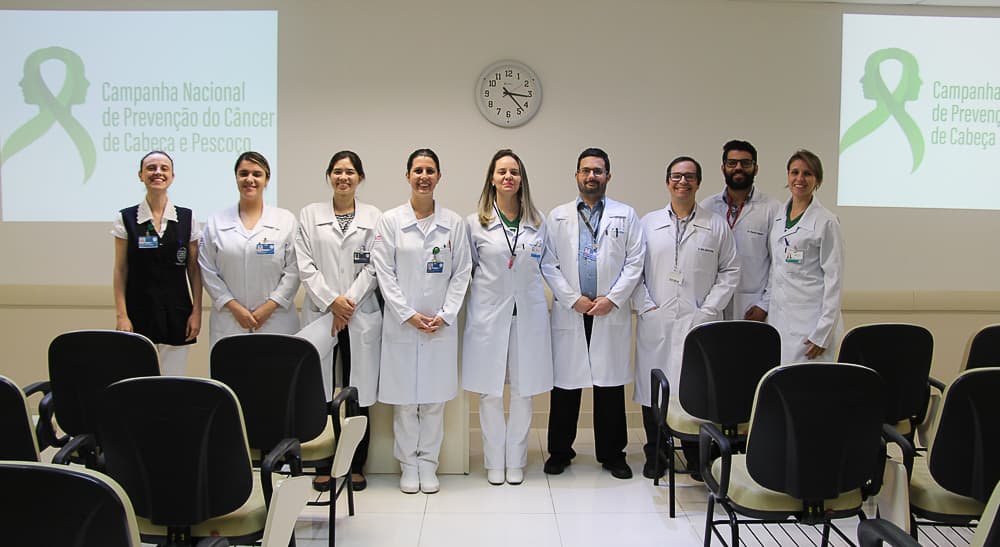 Palestra para profissionais de saúde alerta sobre sintomas iniciais de câncer de cabeça, pescoço e pele