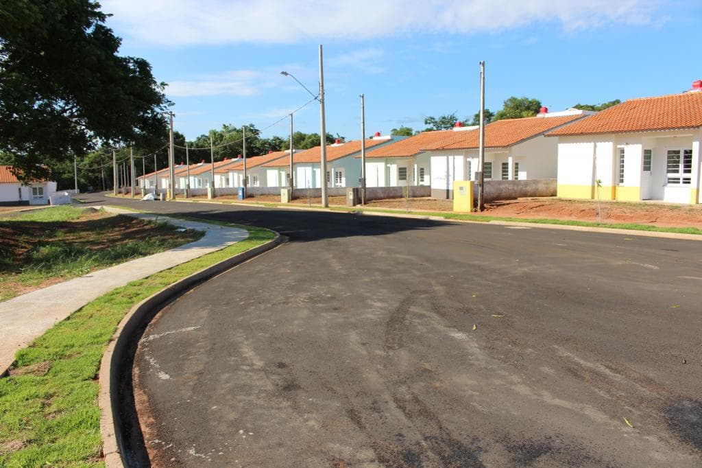 Prefeito Flá consegue antecipar para 9 de fevereiro a entrega de 99 casas da CDHU prevista para o final março