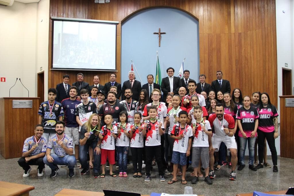 Câmara homenageia delegação de Jales por Jogos Regionais