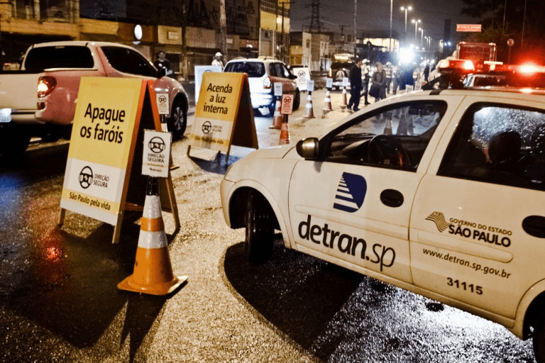 Programa Direção Segura autua 14 motoristas em Fernandópolis