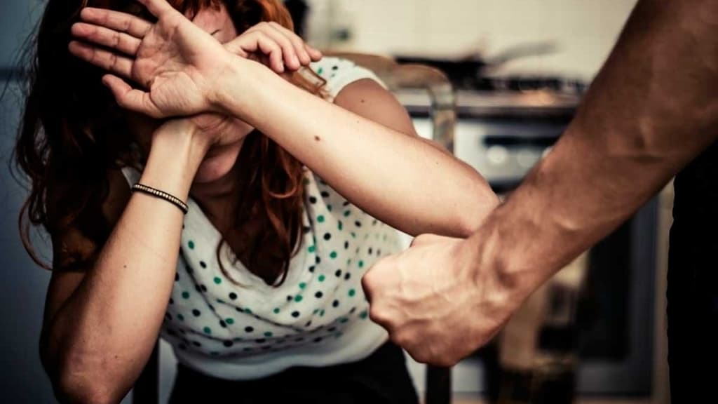 Agressões atingem mais mulheres que trabalham fora, mostra estudo