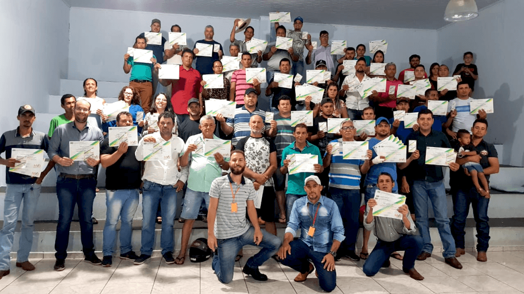 Curso de Operador de Máquinas Pesadas qualifica moradores de Urânia