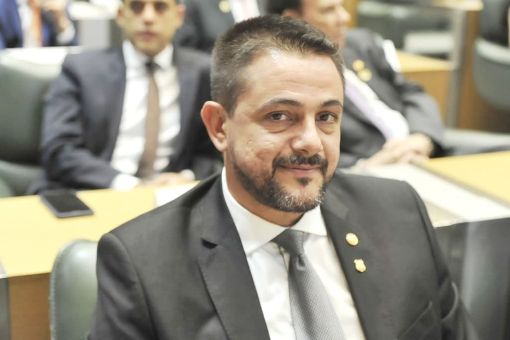 Deputados aprovam parcelamento do IPVA em seis vezes