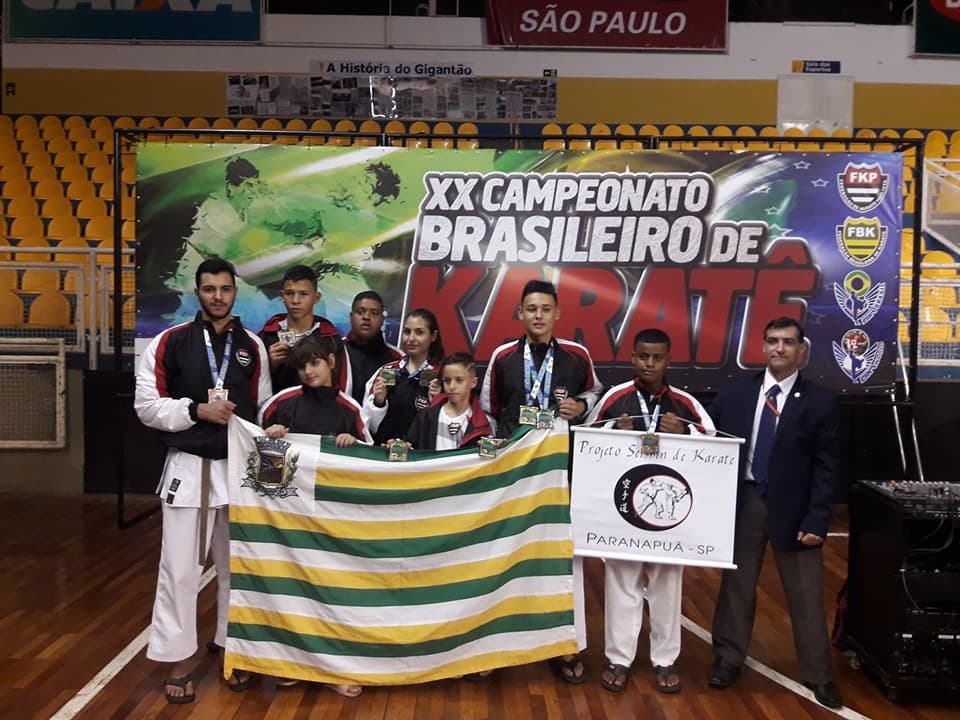 Atletas da cidade fizeram bonito no Campeonato Brasileiro de Karatê
