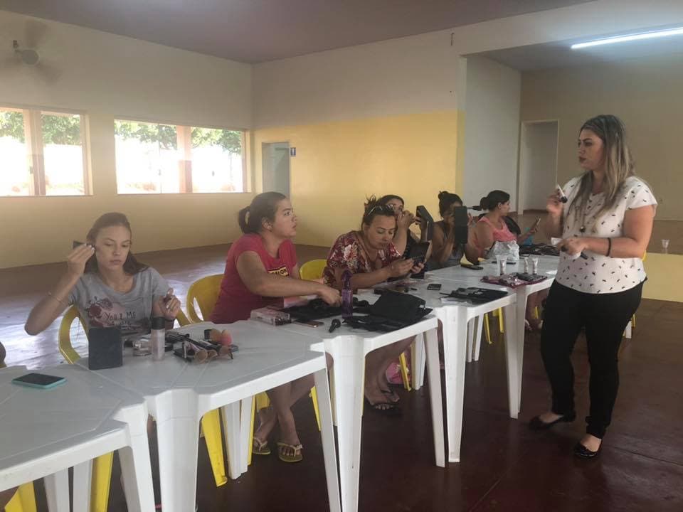 Fundo Social de Turmalina realiza curso de automaquiagem e abre novas vagas para próxima semana