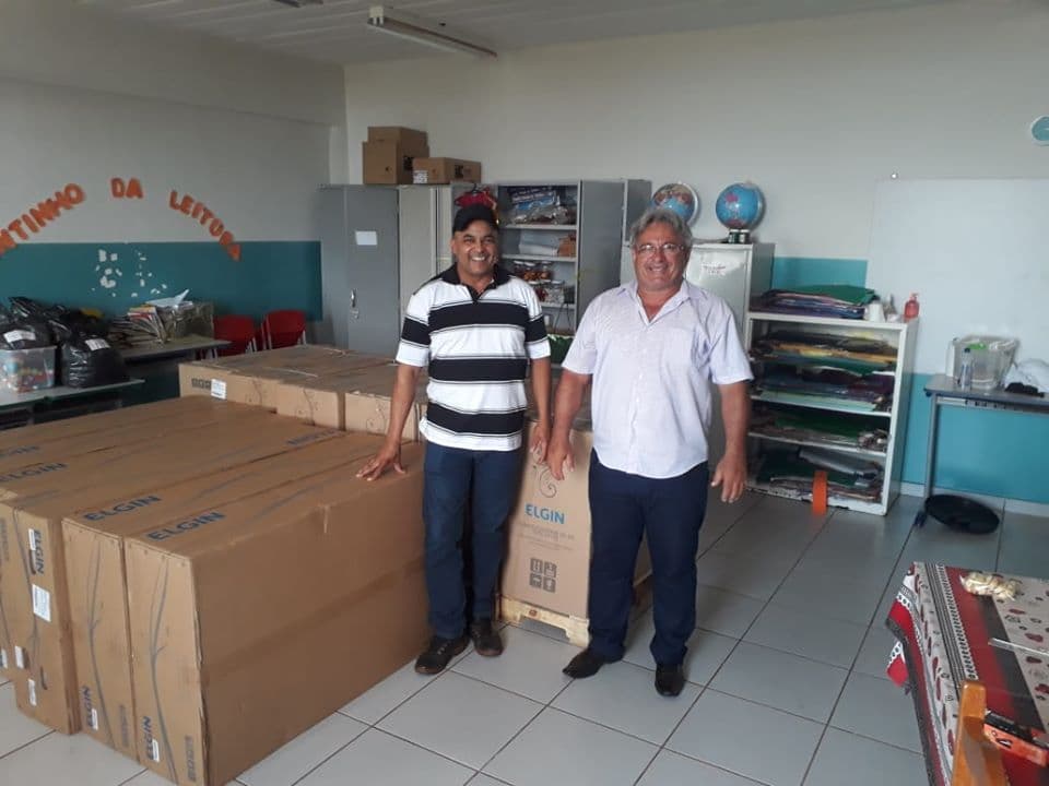 Aparelhos de ar-condicionado serão instalados em salsas de aula na rede municipal de ensino de Paranapuã
