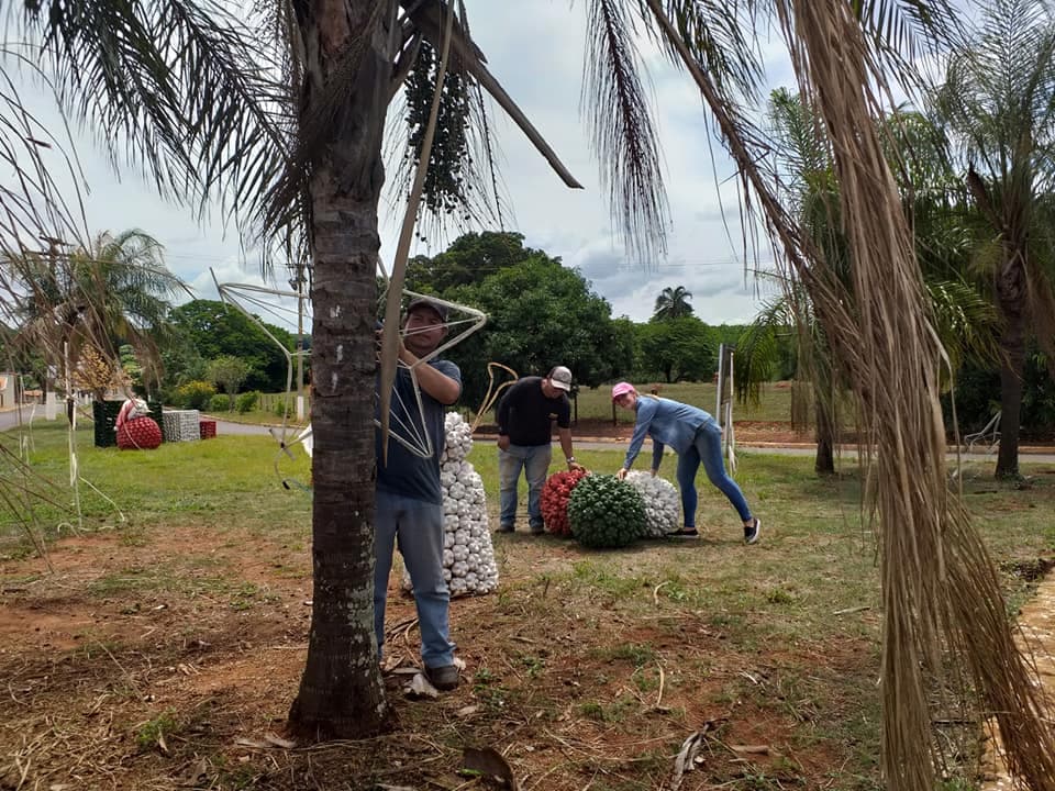Prefeitura de Mesópolis inaugura decoração natalina na cidade