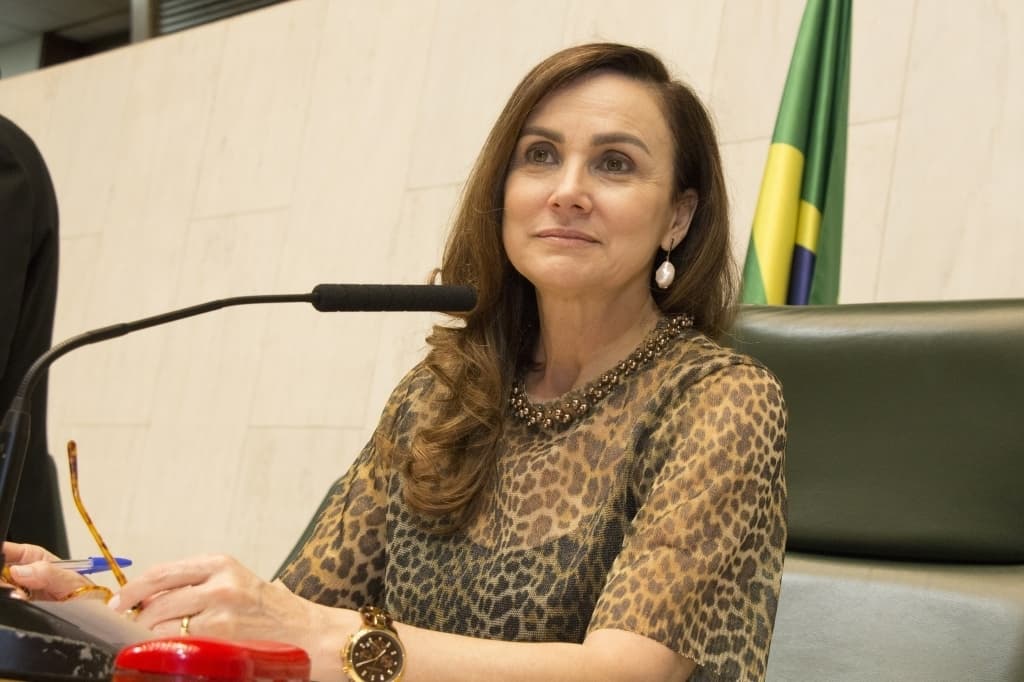 Deputada Analice Fernandes anuncia emenda para Jales