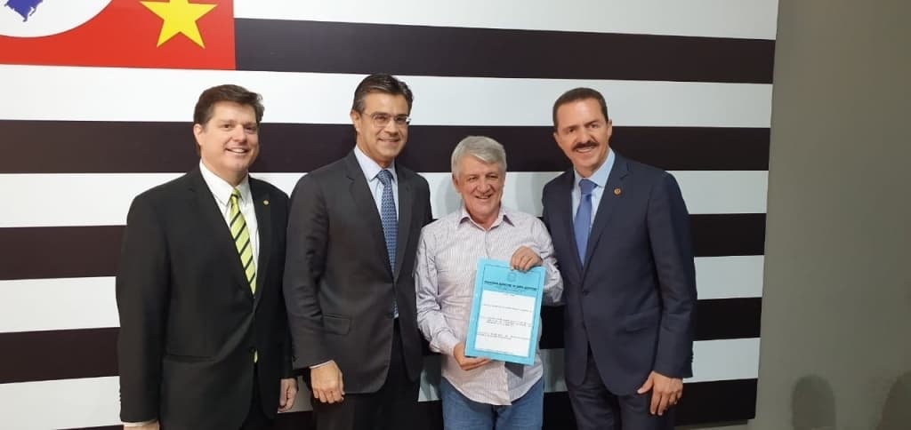 Prefeito de Santa Albertina reivindica melhorias para a cidade em reunião com vice-governador