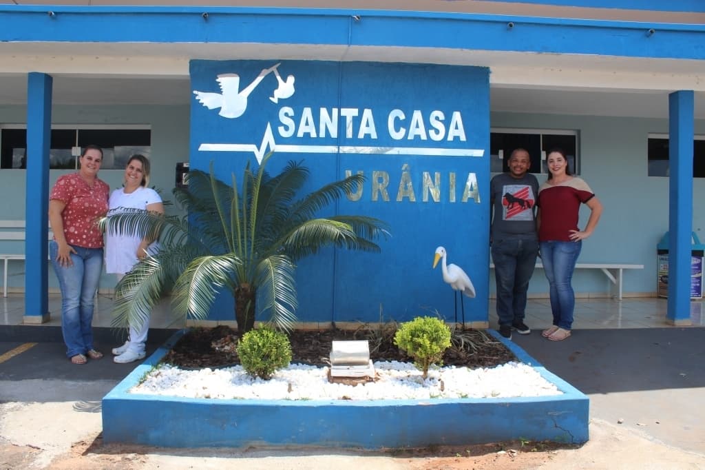 Santa Casa de Urânia tem jardim revitalizado