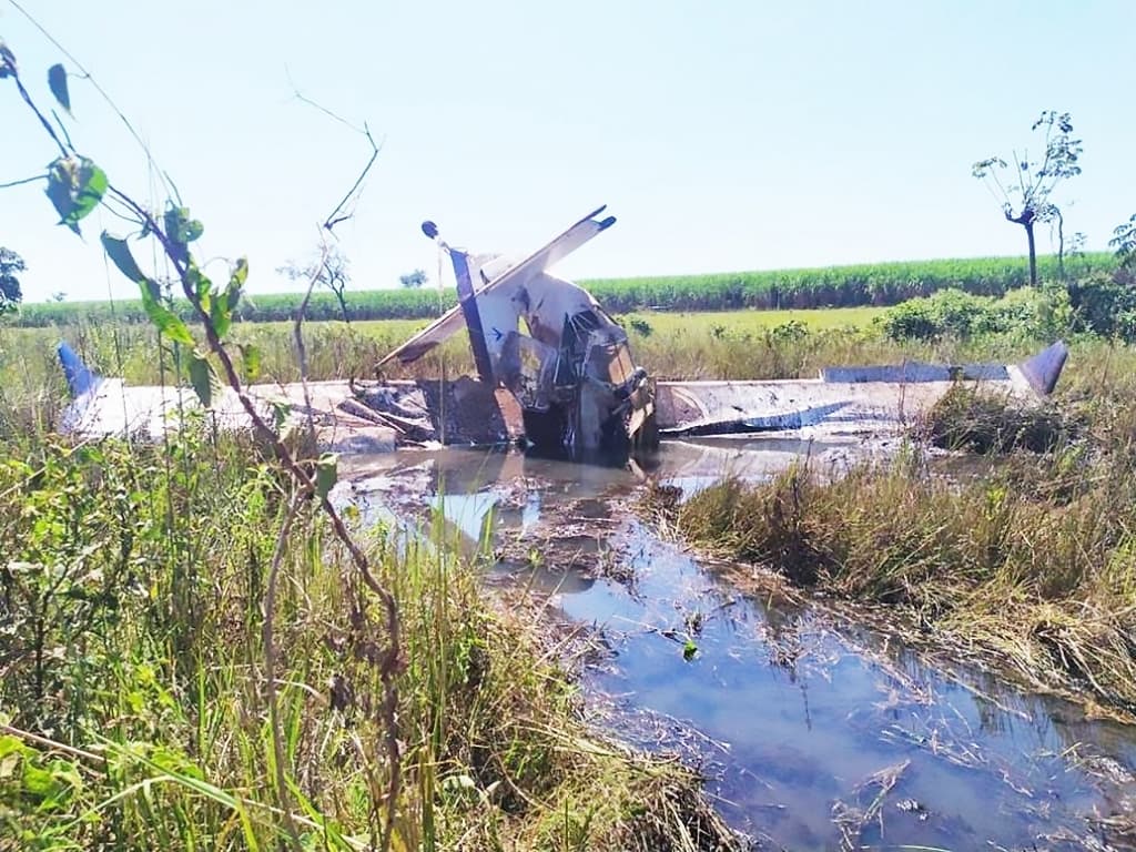 Piloto morre em acidente com avião em Iturama