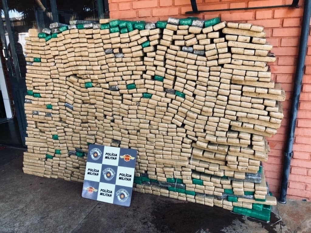 Polícia Rodoviária Estadual apreende 760 quilos de maconha na região