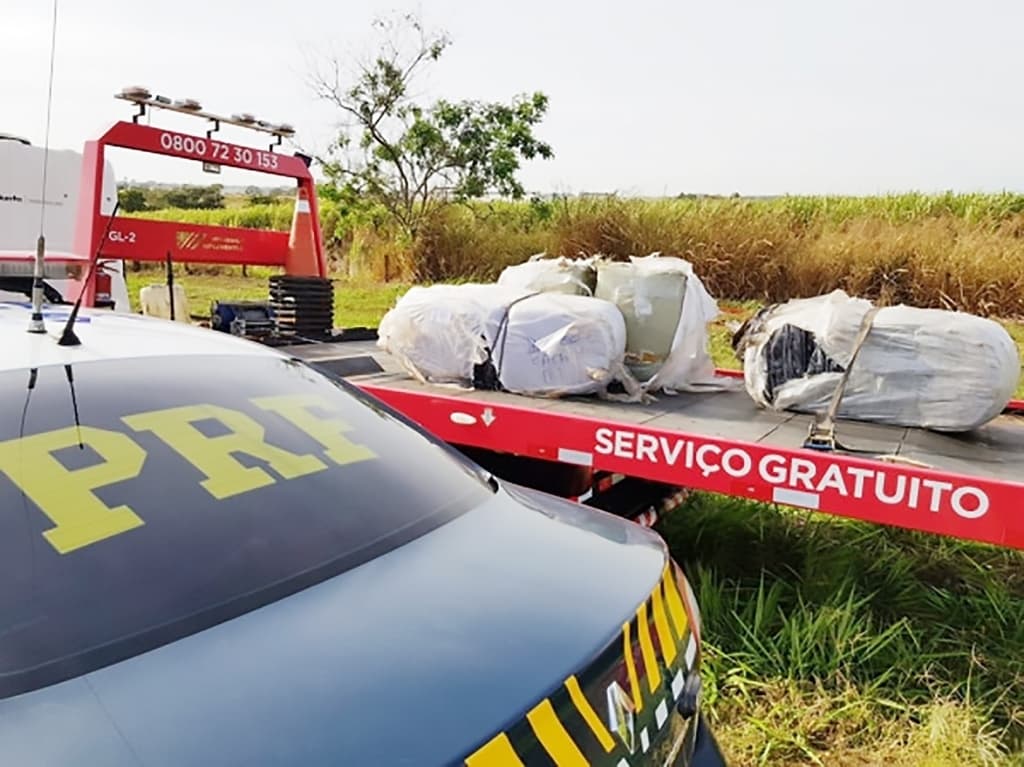 Polícia apreende meia tonelada de mercadoria irregular do Paraguai na região