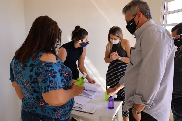 Secretaria da Habitação entrega 39 casas em Marinópolis
