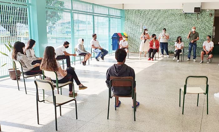 Escolas estaduais de SP retomam atividades presenciais opcionais