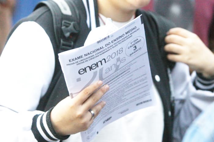 Entenda como é feita a correção da redação do Enem para conquistar a nota máxima