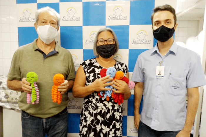 UTI Neonatal da Santa Casa de Misericórdia de Jales recebe novas doações de polvos de crochê