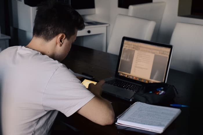 Redes de ensino infantil precisarão de apoio de recursos digitais para continuar em 2021