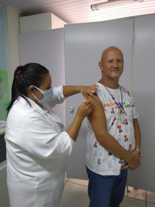 Cidades da região imunizam seus primeiros moradores