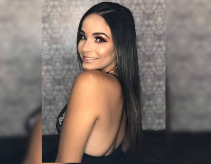 Universitária morre em acidente de moto