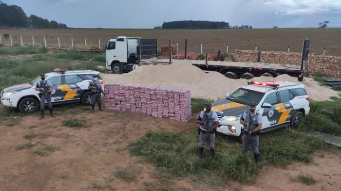 Polícia apreende mais de duas toneladas de maconha