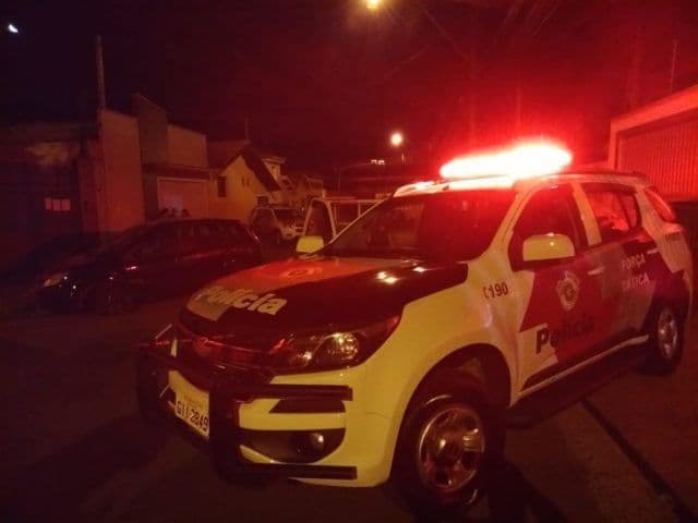 Polícia Militar encerra festa com aglomeração em chácara de Jales