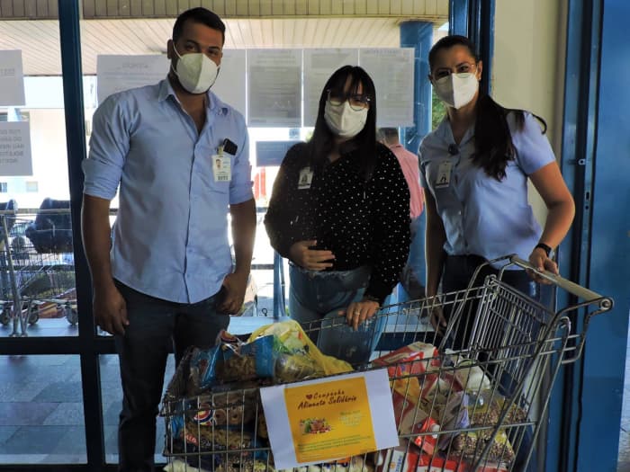 Santa Casa de Misericórdia de Jales realiza nova campanha para arrecadação de alimentos na entrada de supermercados