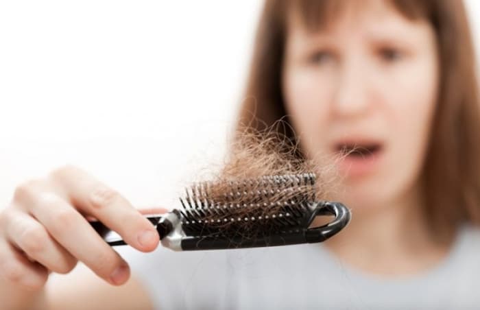 Queda de cabelo pode piorar no inverno; veja como reverter este quadro