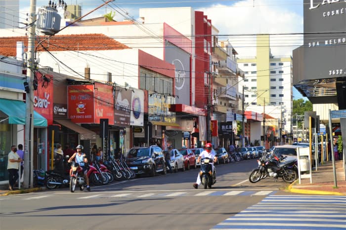 Vendas do dia dos namorados devem crescer até 12% em Jales, estima ACIJ