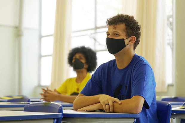 Novo Ensino Médio: estudantes têm até 8 de julho para manifestar interesse em itinerários formativos