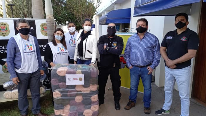 Santa Casa de Jales Jales recebe mantas da Campanha do Agasalho por meio da SABESP e parceiros