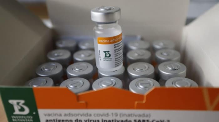 Coronavac é eficaz contra a variante delta da Covid-19, revela estudo preliminar