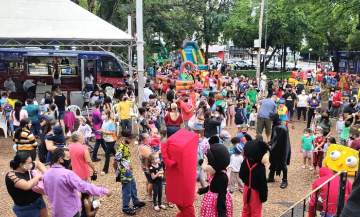 Jales: festa do Dia das Crianças encantou e divertiu a garotada no domingo, dia 10