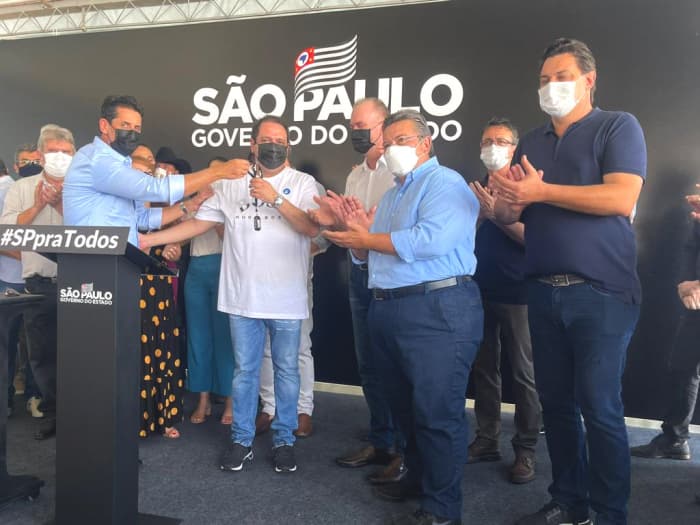 Defesa Civil de Jales recebe nova viatura e kit de emergência
