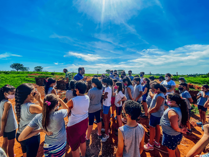 Educação Ambiental: alunos visitam aterro sanitário de Urânia