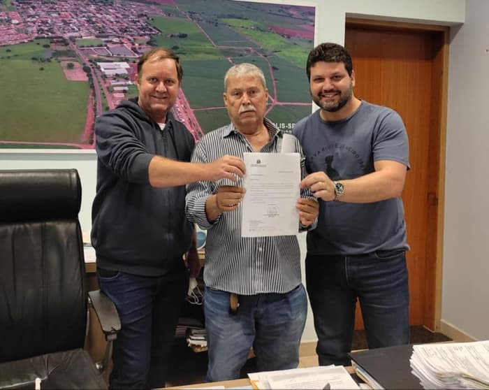 Prefeito de Dolcinópolis anuncia conquista de novos equipamentos para saúde