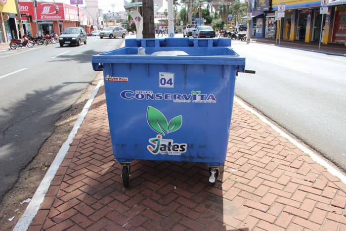 Vereadores querem informações sobre containers para depósito de lixo em Jales