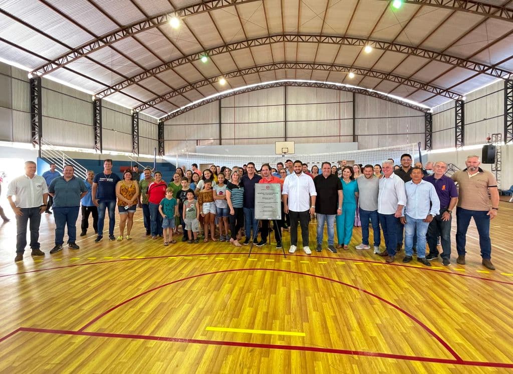 Prefeito Luis Henrique e secretário de Estado Thiago Milhim participam de inauguração da revitalização do Ginásio Adilson Néris