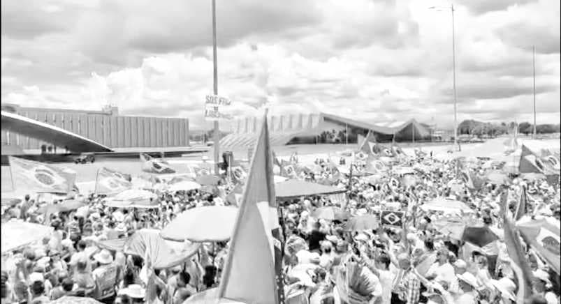 Manifestantes vão às ruas no feriado para protestar contra o resultado das eleições 2022
