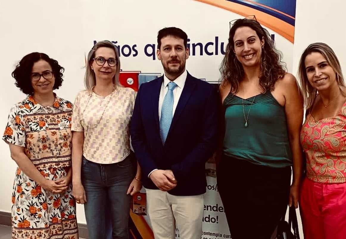 Servidoras da Educação Municipal de Jales participam do Fórum Educação para Todos