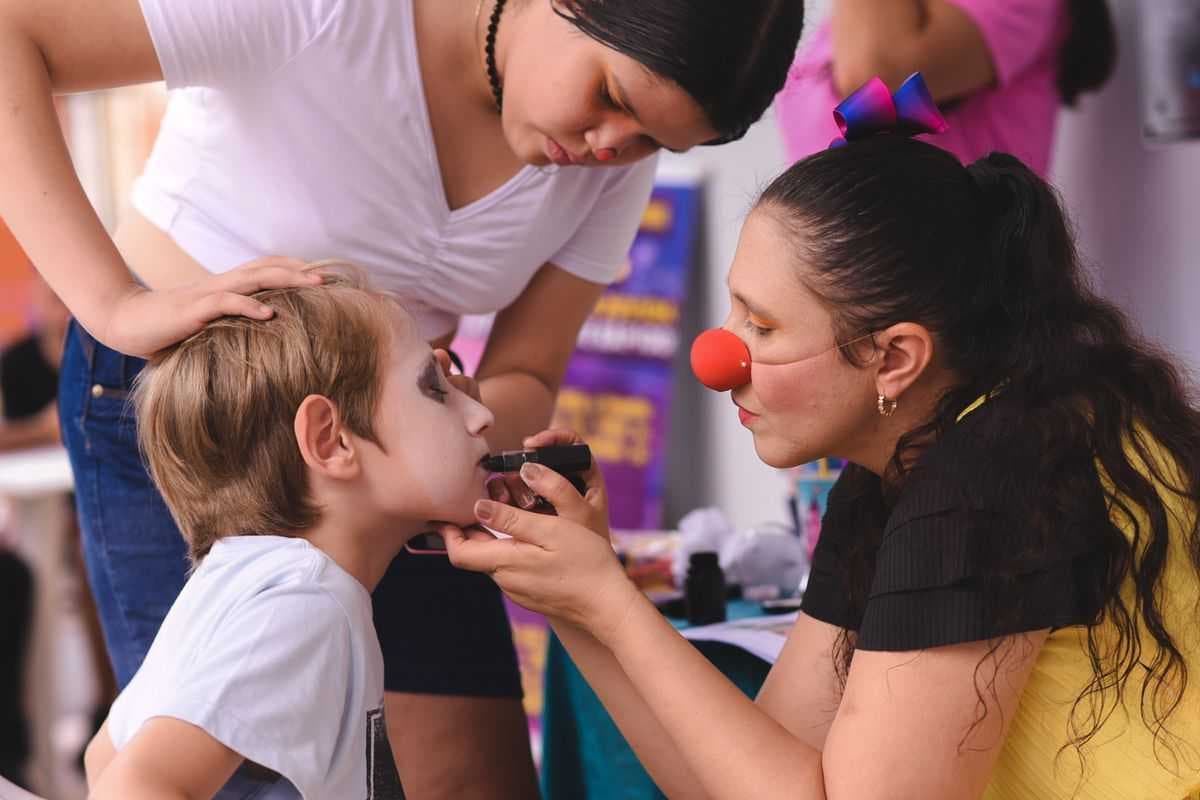 Abertura do Festival 15 Anos Auto da Camisinha e a volta do Sarau no Ponto agitam o fim de semana de Jales