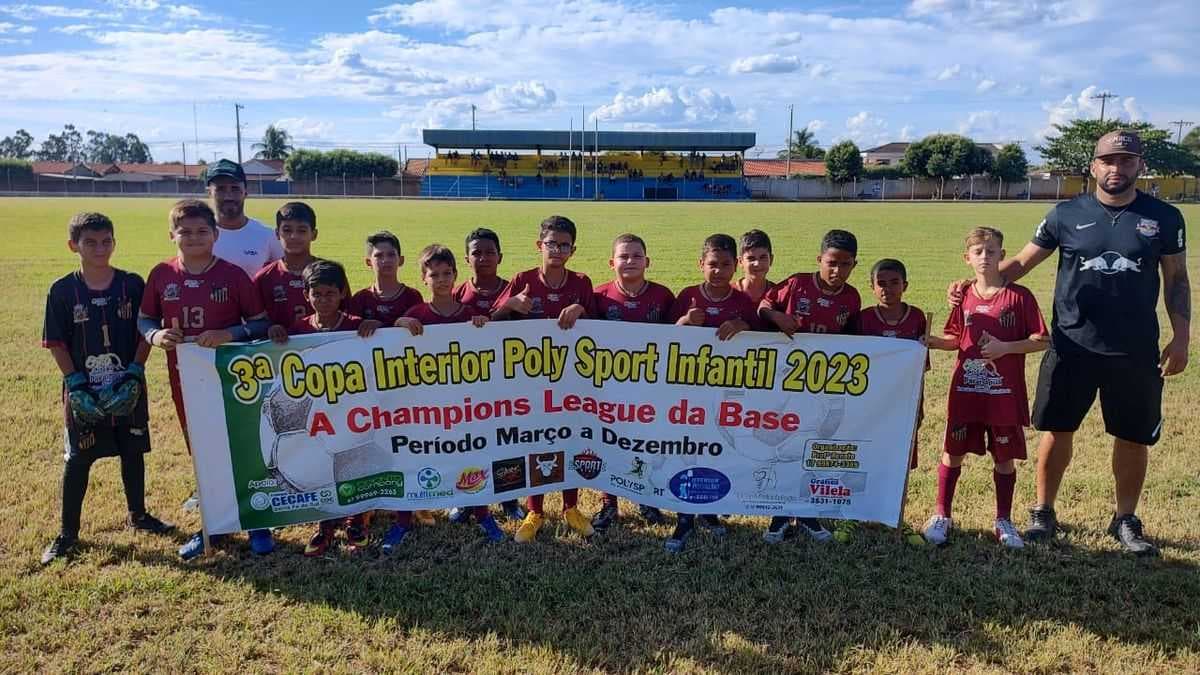 Equipes das escolinhas de futebol de Paranapuã e Mesópolis são destaque em torneio regional