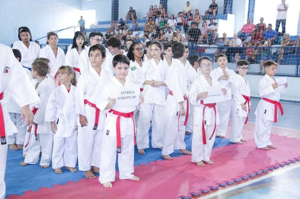 Team Resende conquista 37 medalhas em Festival de Karatê em Urânia