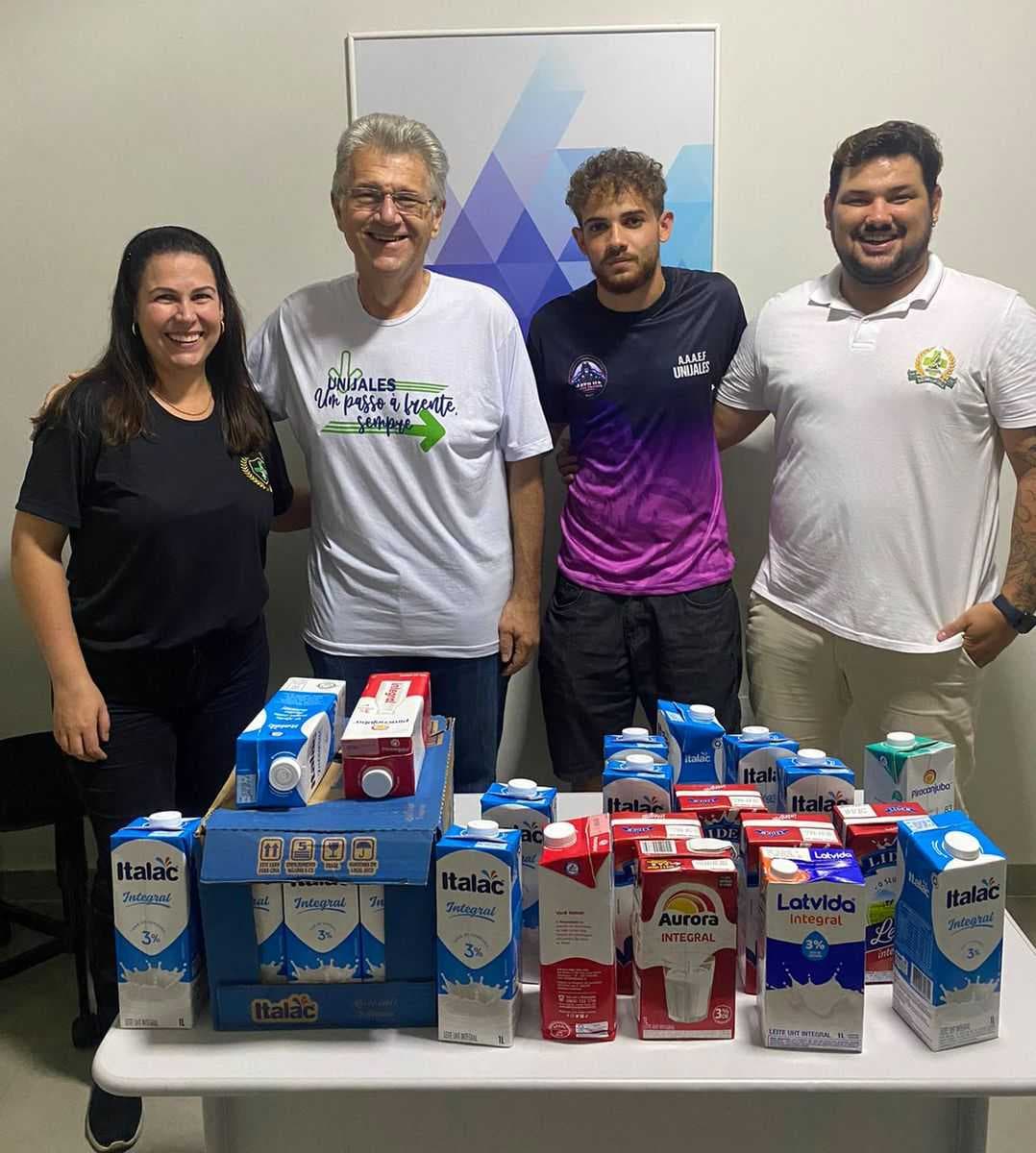 Atléticas do UNIJALES arrecadam caixas de leite para Hospital de Amor de Jales