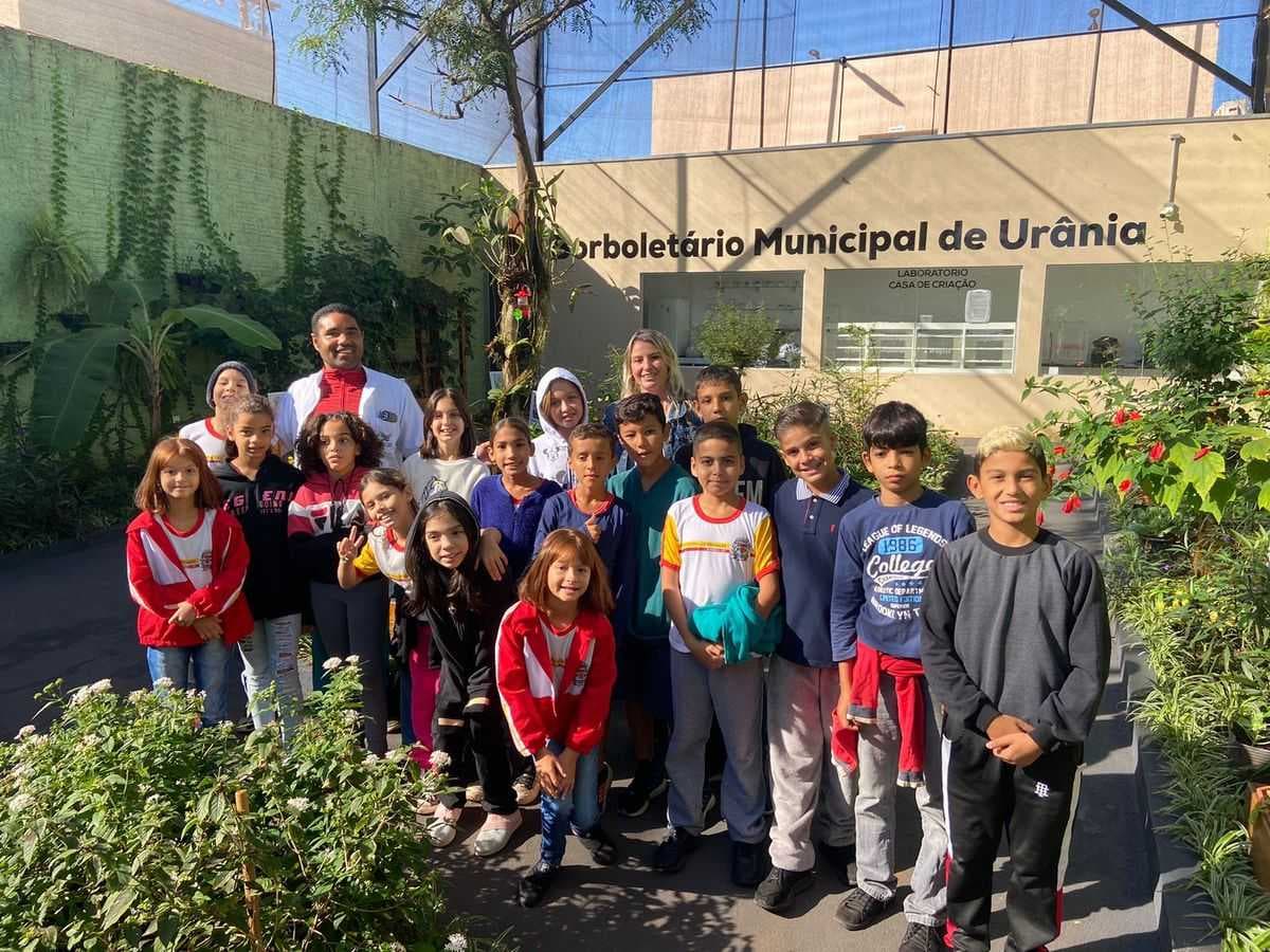Borboletário de Urânia recebe visita de estudantes de Rubineia e Fernandópolis